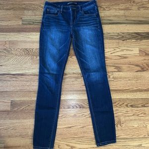 Like New Express Brand Mid Rise Dark Wash Super Soft Legging Size 2